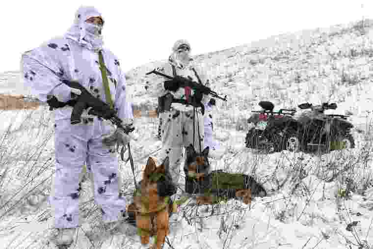 Imatge de militars de Rússia a la frontera amb Ucraïna