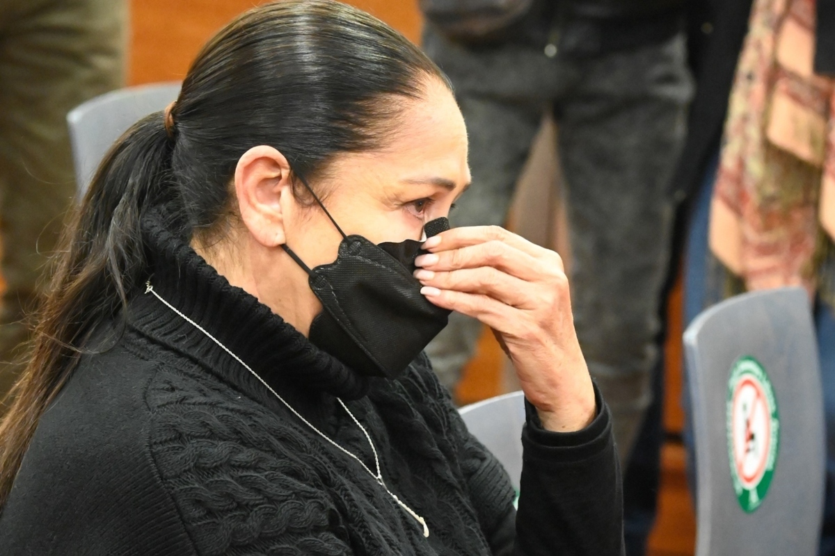 Imatge d'Isabel Pantoja plorant en el jutjat.