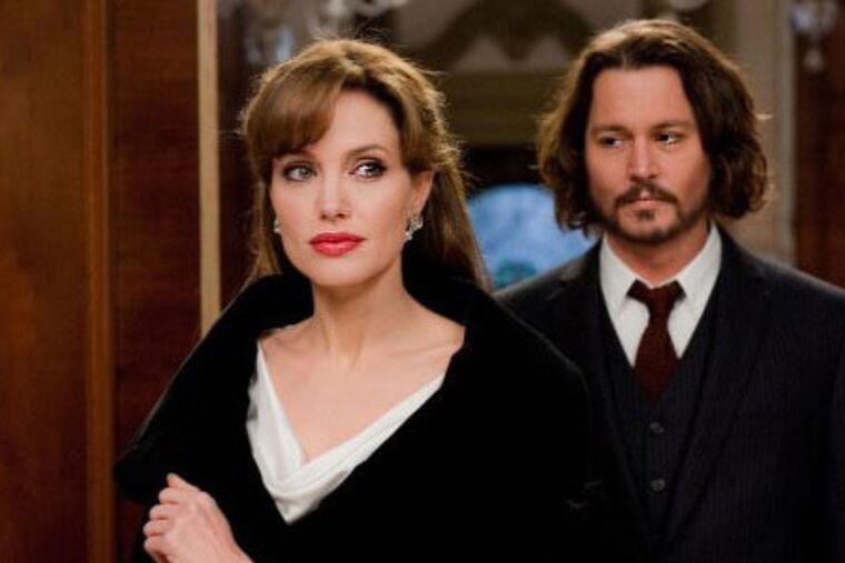 Foto d'Angelina Jolie i Johnny Depp a la pel·lícula 'The Tourist'.
