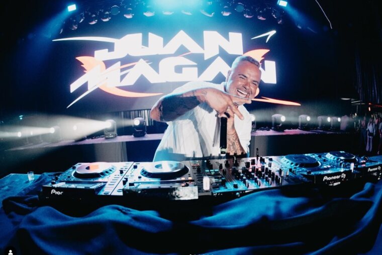 Juan Magan sent el DJ a una festa