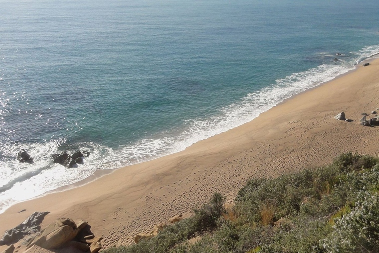 Pla general de la Platja de les Roques Blanques