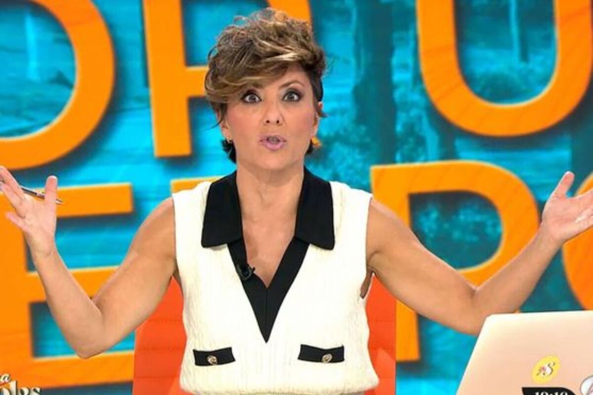 Imatge de Sonsoles Ónega amb cara de sorpresa al seu nou programa d'Antena 3