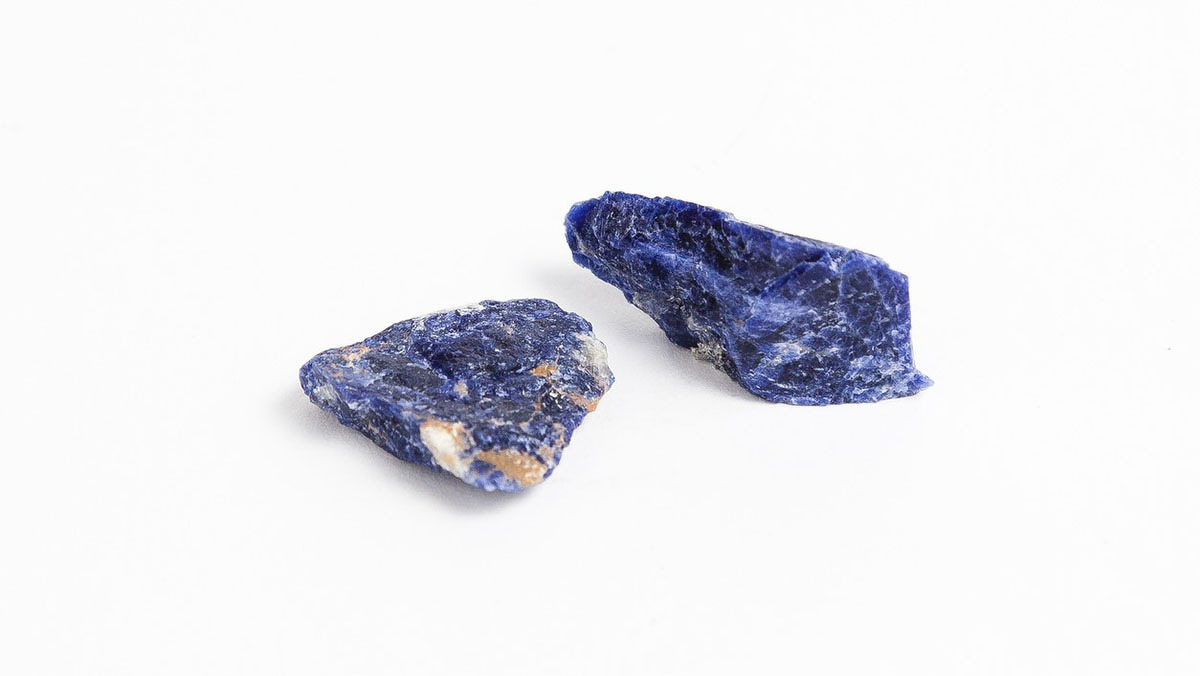 lapis lazuli healing properties