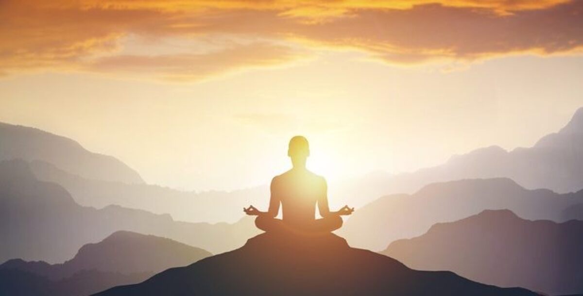 Deepak Chopra and His 21-Day Abundance Meditation Challenge