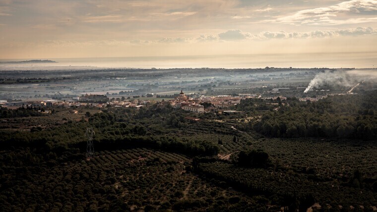 Imatge de Mont-roig del Camp des de l'ermita de la Mare de Déu de la Roca