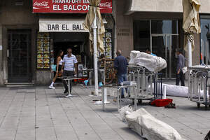 Tarragona entra a la fase 1 entre terrasses plenes i botigues obertes