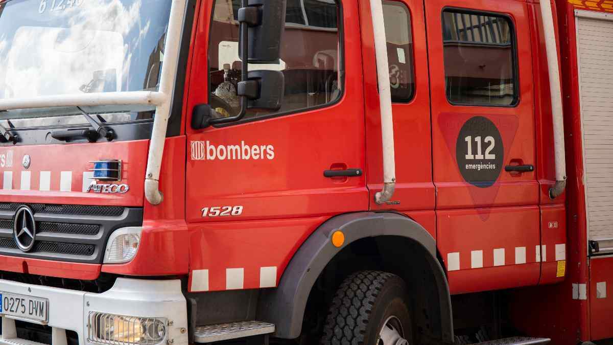 Els Bombers treballen en dos incendis a Lleida durant la nit de Nadal