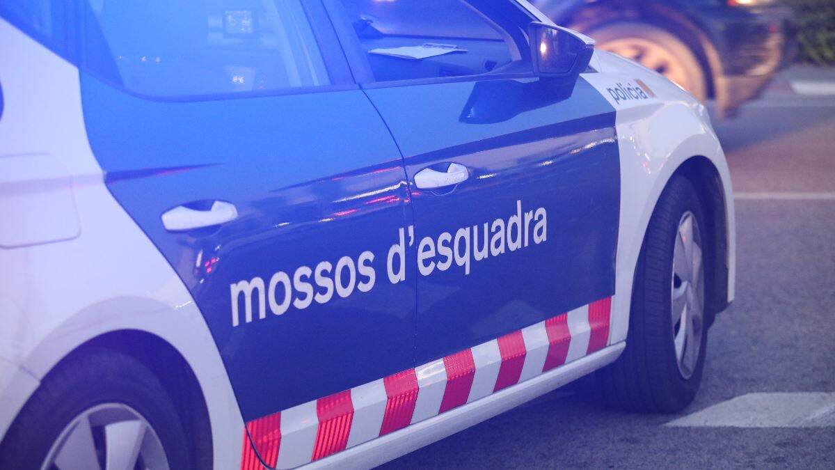 Detingut per amenaçar amb una navalla un jove a Lleida i obligar-lo a retirar 200 euros d’un caixer