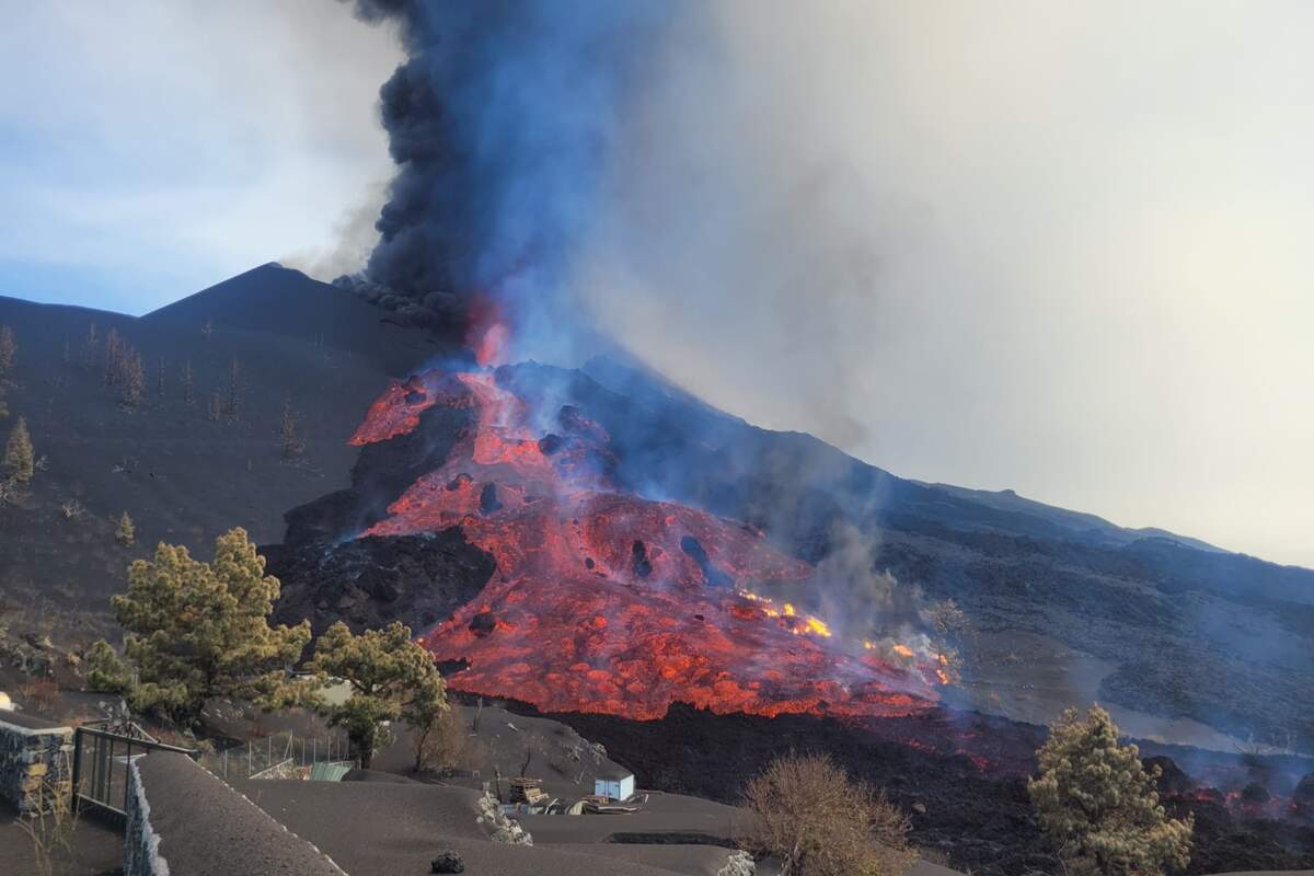 El volcà de Cimera Vella de La Palma el 9 doctubre de 2021