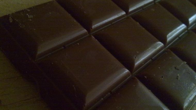 Els grans de cacau es fan servir per a l'elaboració de diversos productes, com les tauletes de xocolata
