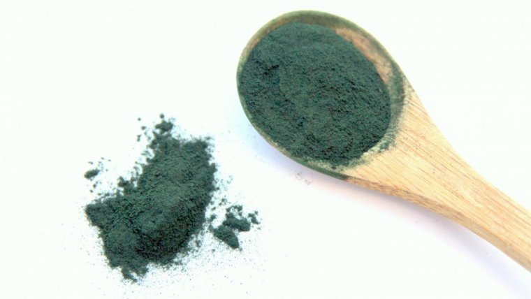 Spirulina side effects are associated with the thyroid gland.