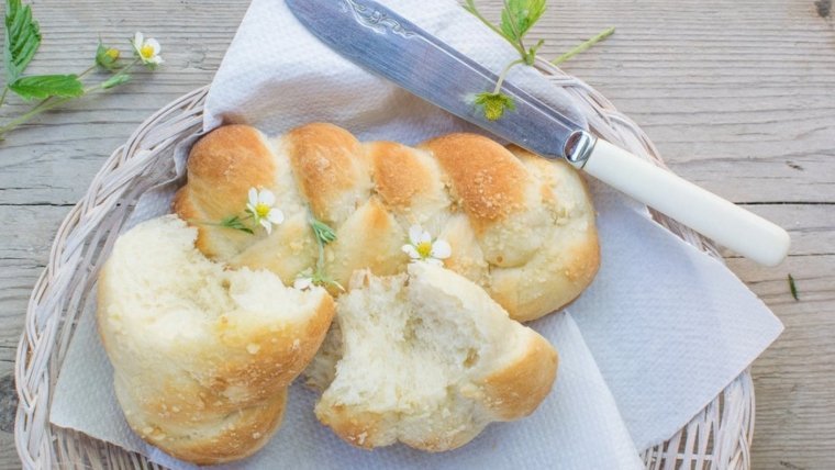 Sweet milk bread with honey recipe
