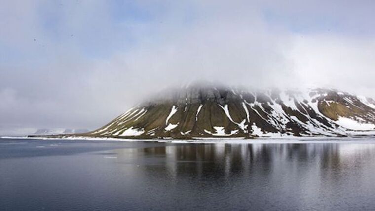 Troben cinc noves illes a Rússia ocultes fins ara sota el gel