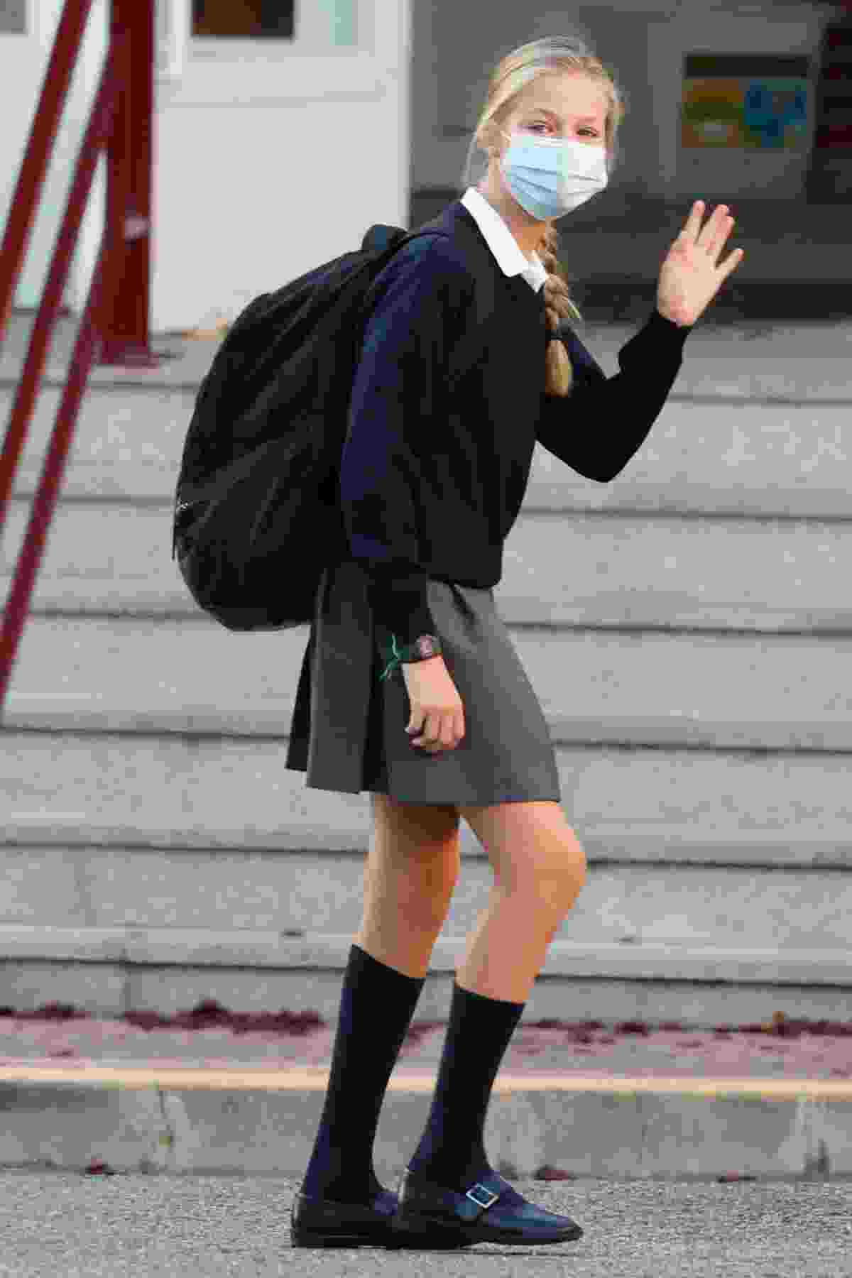 La princesa Elionor amb l'uniforme de la seva escola el primer dia de classes. Septembre 2020