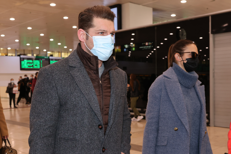 Manu Tenorio a su llegada a la estación de Sants de Barcelona