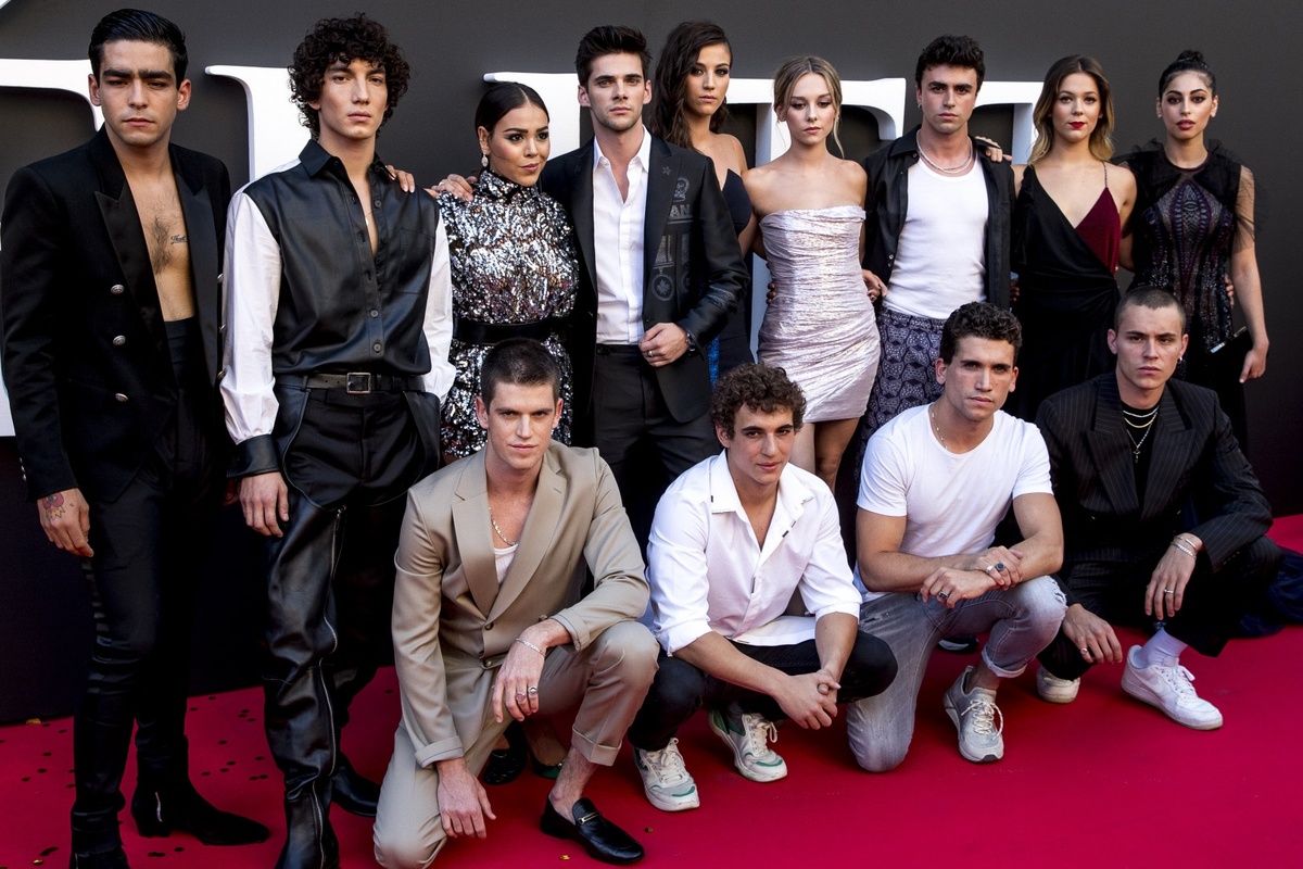 Els actors protagonistes d''Élite' al photocall per a l'estrena de la temporada 2 de la sèrie a Madrid el dijous 29 d'agost de 2019