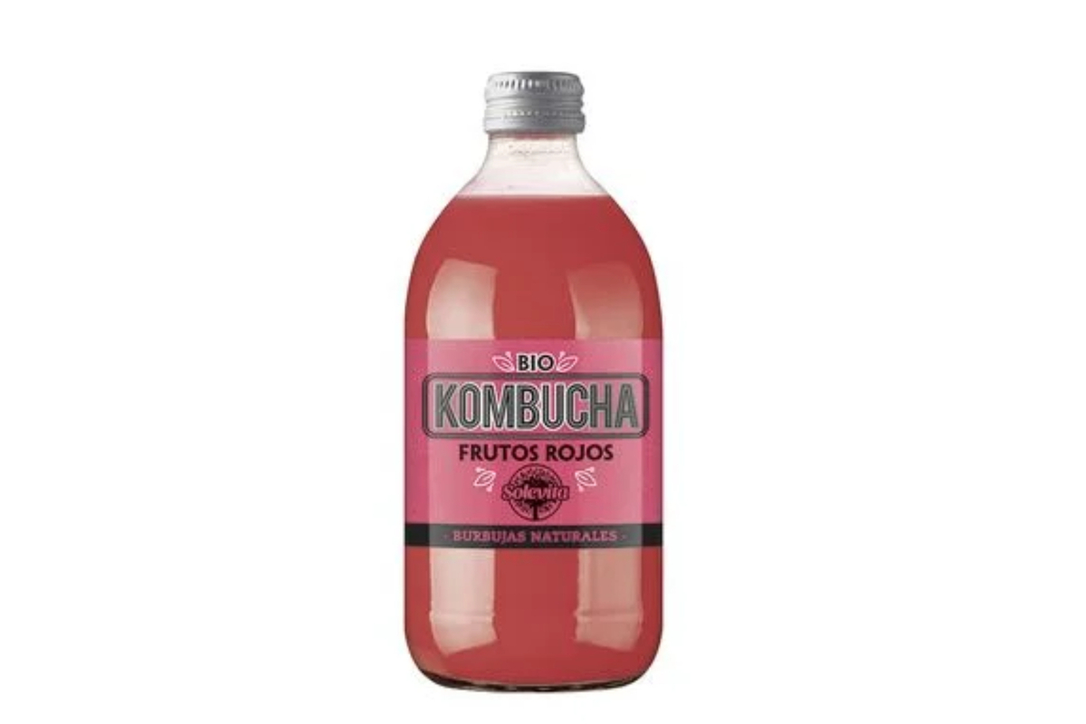 Imagen de una botella de Kombucha Bio de frutos rojos de la marca Solevita
