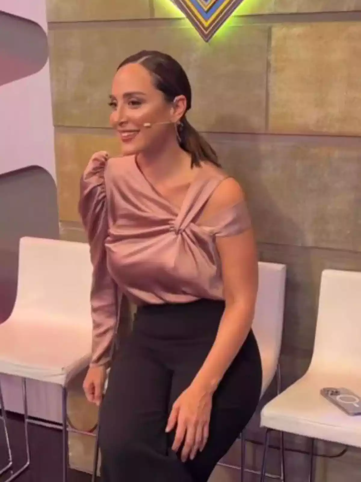 Foto de Tamara Falcó preparada para salir al plató de 'El Hormiguero' Foto de Tamara Falcó preparada para salir al plató de 'El Hormiguero'