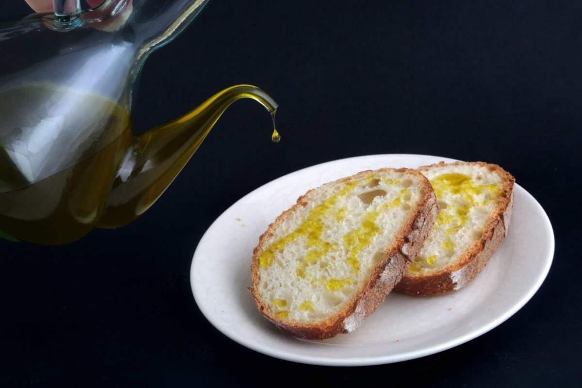 Aceite de oliva con pan
