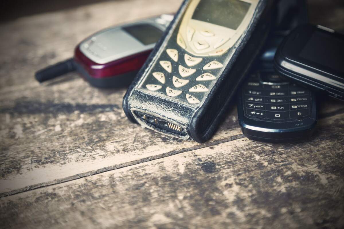 10 teléfonos móviles antiguos que puedes vender por miles de euros