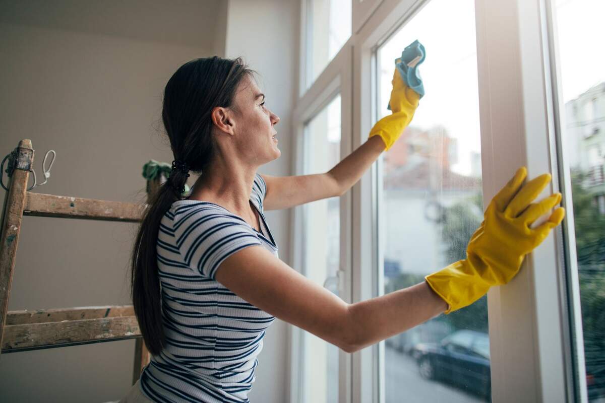 Limpiar ventanas con ginebra ¡funciona!