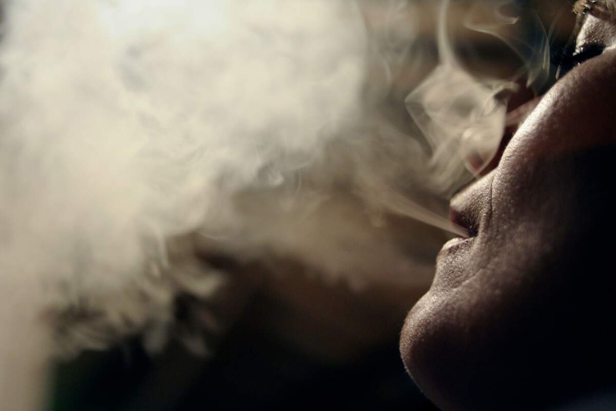 ¿Qué ocurre cuando fumamos tabaco? ¿Qué ocurre cuando fumamos tabaco?