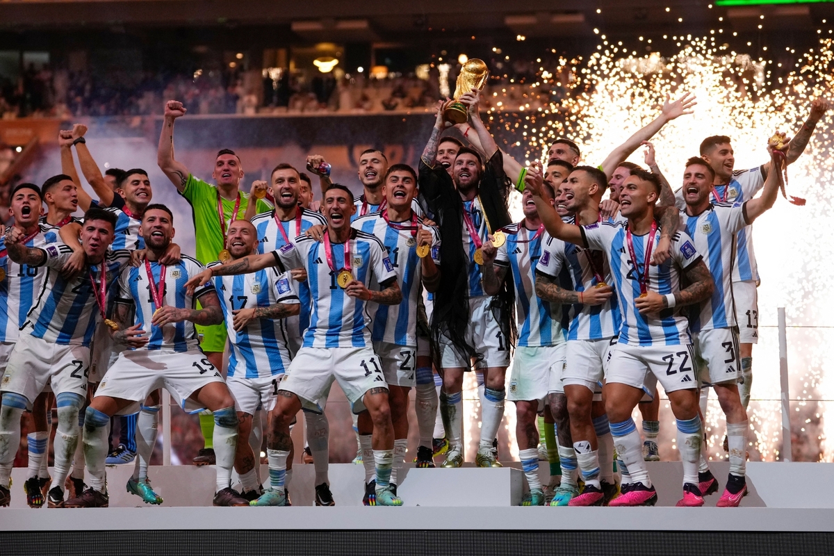 Selección Argetina celebrando su victoria en el mundial