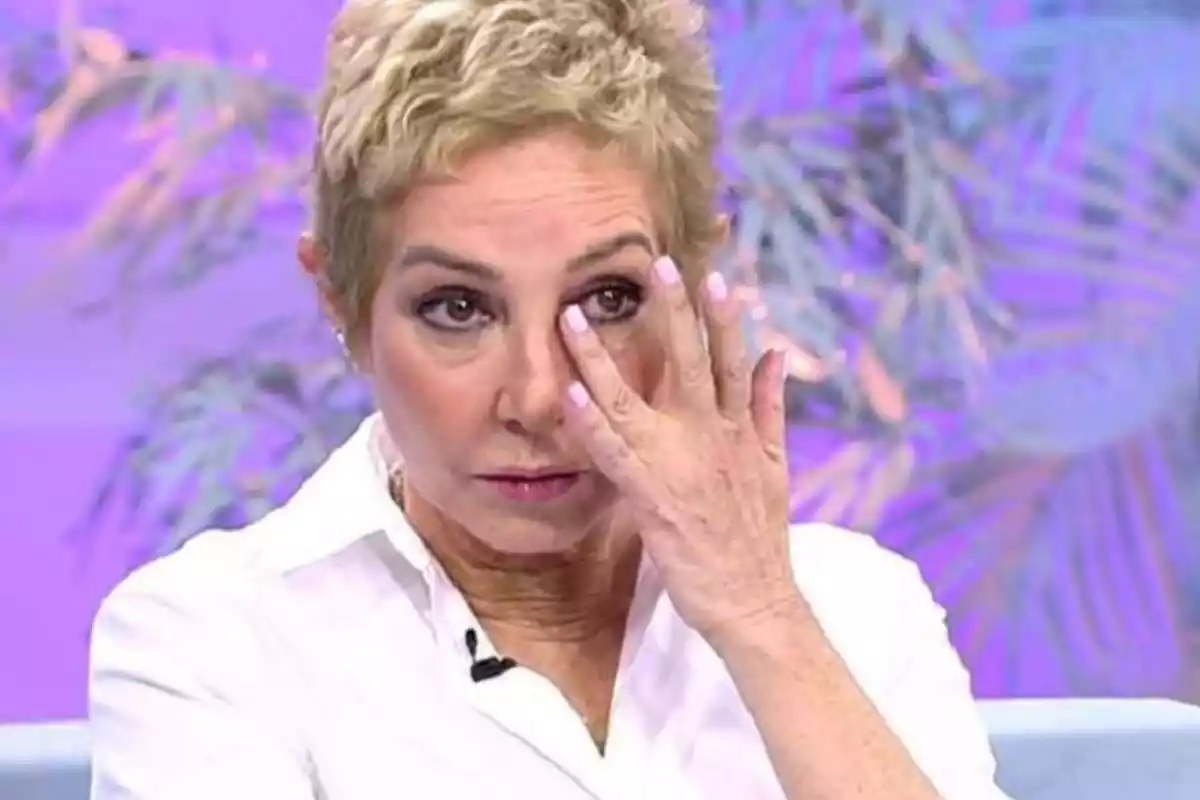 Ana Rosa Quintana llorando en plató Ana Rosa Quintana llorando en plató