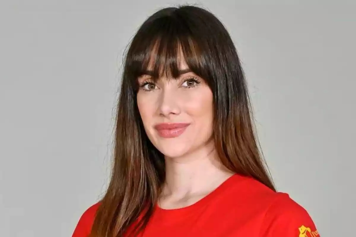 Fotografía oficial de Adara Molinero en 'Supervivientes 2023' Fotografía oficial de Adara Molinero en 'Supervivientes 2023'