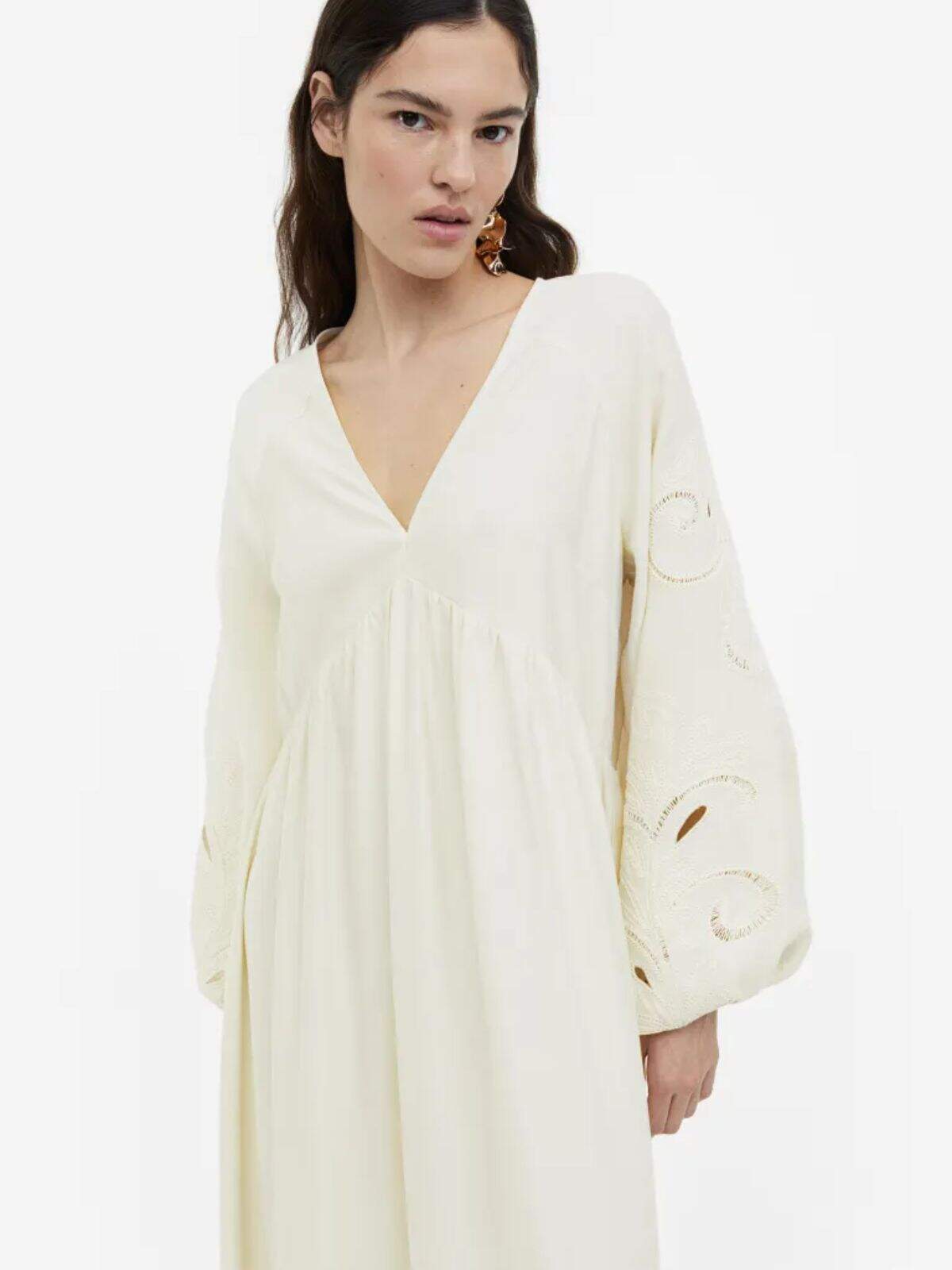 H&M tiene el vestido blanco y querrás esta temporada de primavera-verano