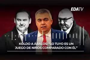 Tres hombres en primer plano con fondo oscuro y el logo de EDATV, acompañados de la frase Koldo a Ábalos lo tuyo es un juego de niños comparado con él
