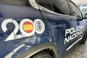 Patrulla de la policía nacional