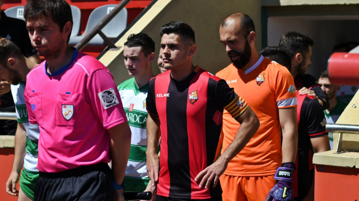 Visita Sorpresa Dels Familiars Als Jugadors Del CF Reus B Cambrils