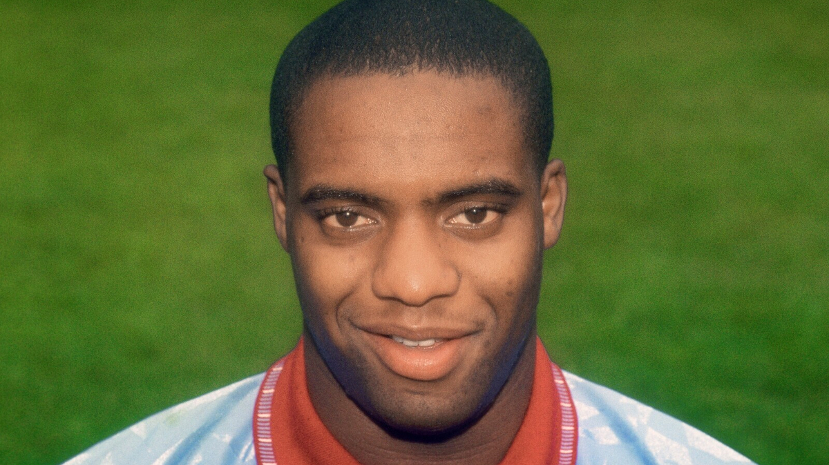 Acusan a un policía de acabar con la vida de Dalian Atkinson