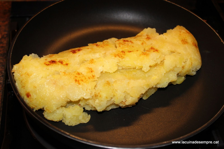 Truita de patates sucosa amb shiitake - Recepta pas a pas